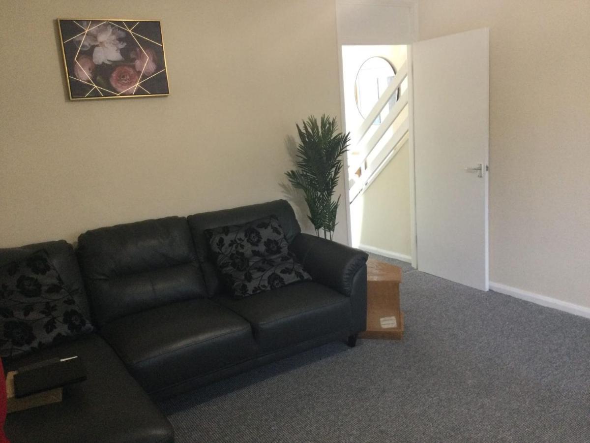 Nice Residential Within Easy Reach Of Town Manchester Bagian luar foto