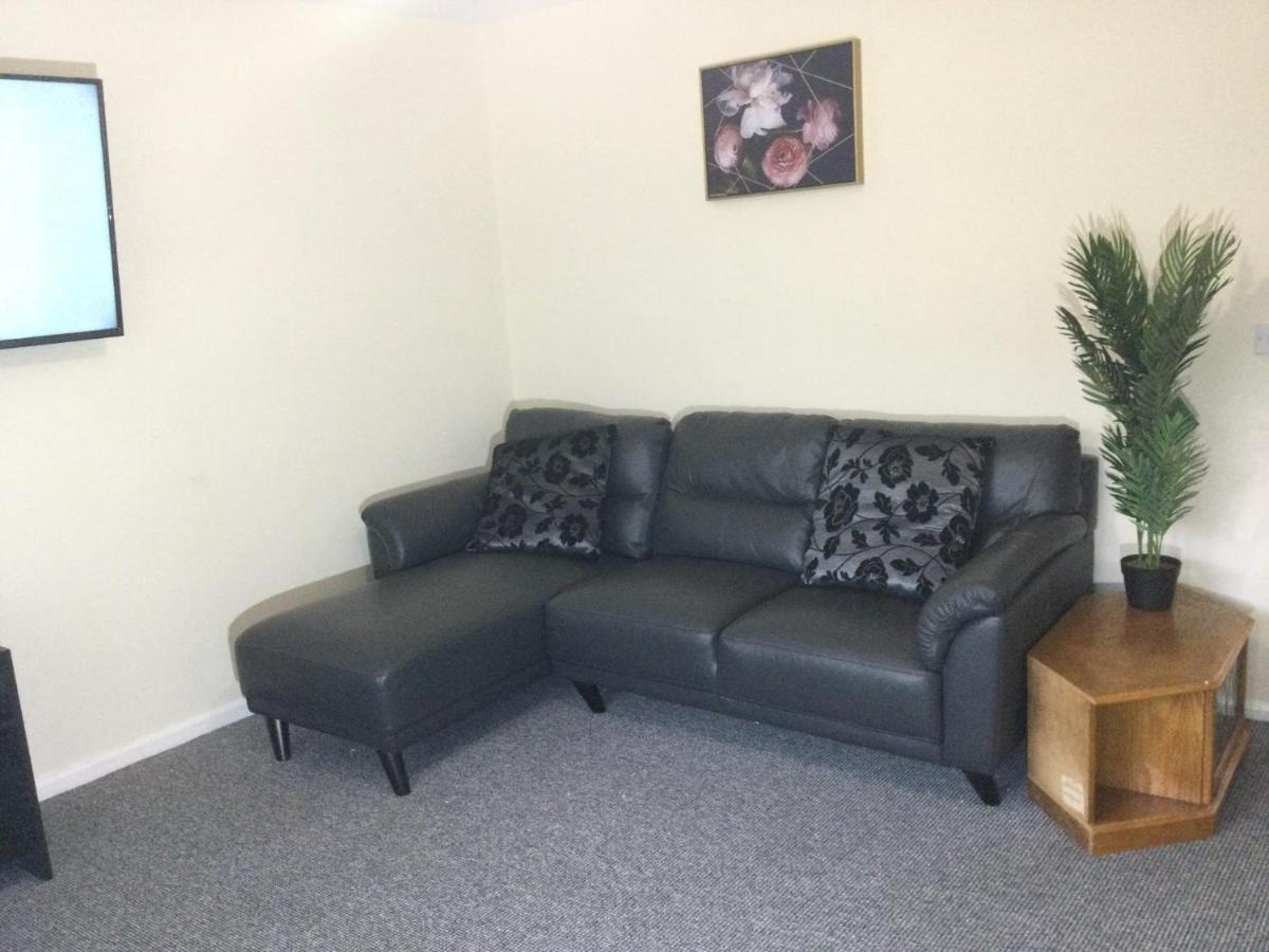 Nice Residential Within Easy Reach Of Town Manchester Bagian luar foto